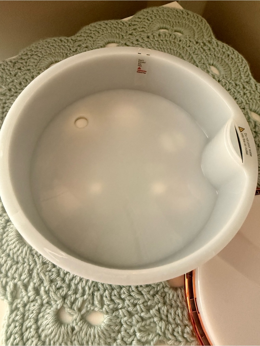 Aromatherapy Diffuser with Marble Top and Rose Gold Trim - Green - Picture 5 of 7
